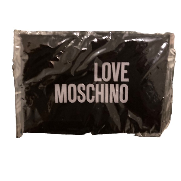 NWT Love Moschino glasses cleaning cloth - Picture 1 of 2